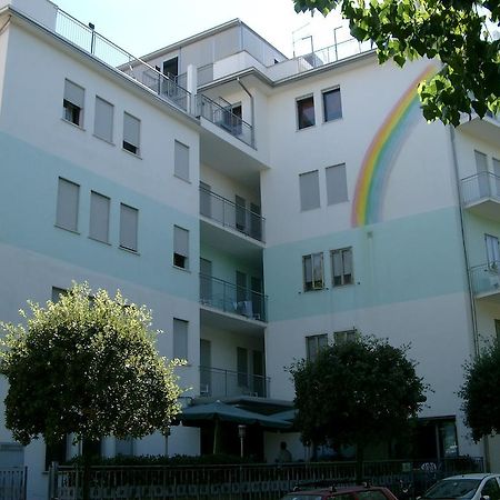 Albergo Arcobaleno Sottomarina Kültér fotó