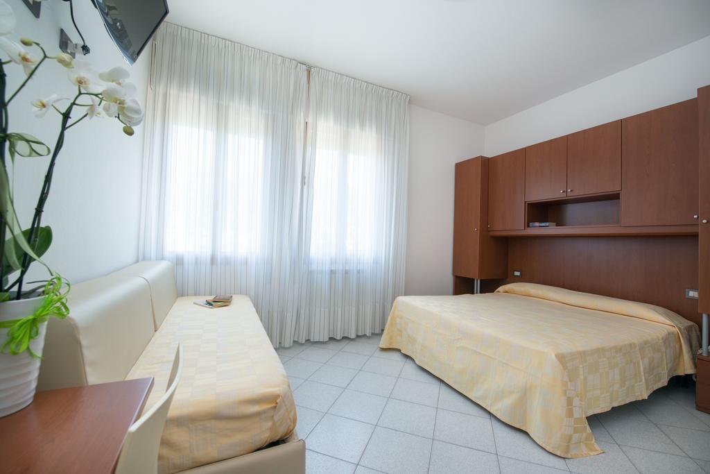 Albergo Arcobaleno Sottomarina Szoba fotó