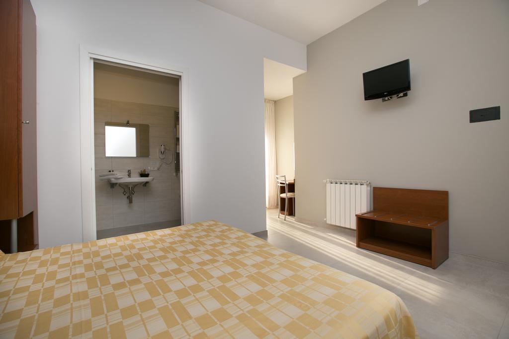 Albergo Arcobaleno Sottomarina Kültér fotó