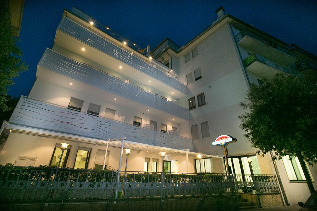 Albergo Arcobaleno Sottomarina Kültér fotó